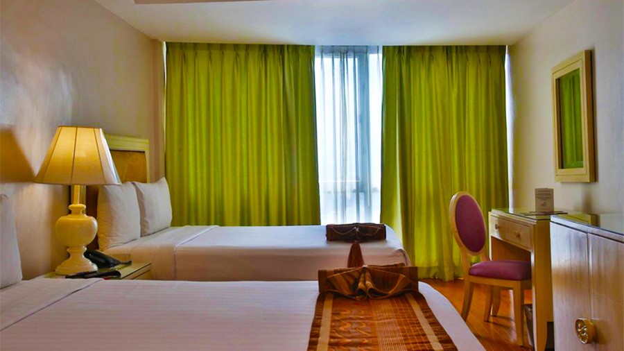 Crown Regency Hotel & Towers- Cebu- Accommodation Room